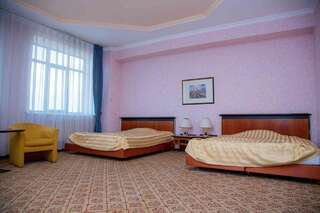 Отель ТОО FORPOST ID Алматы Двухместный номер с 2 отдельными кроватями-1